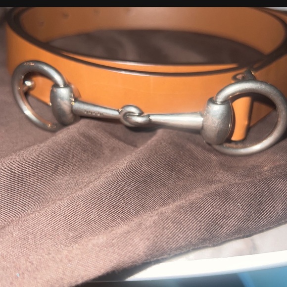 Size 34 gucci authentic and looks new hardly worn. - Picture 3 of 4